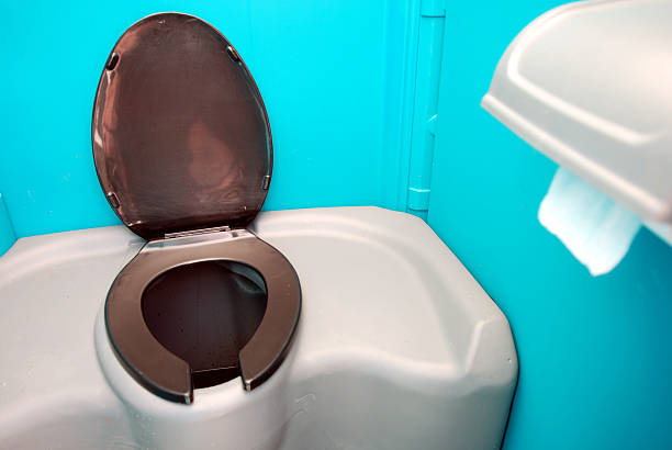Best Luxury portable toilet rental  in Highland City, FL