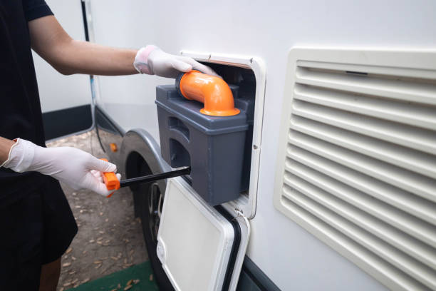 Best Luxury portable toilet rental  in Highland City, FL