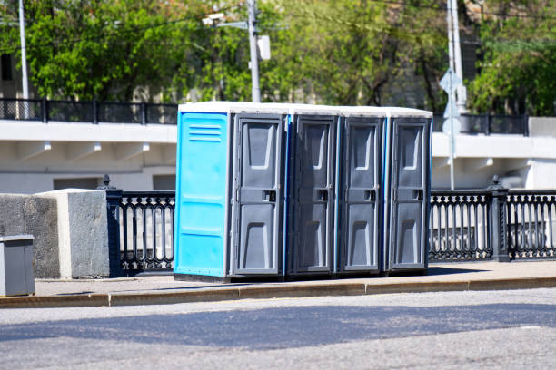 Portable Toilet Options We Offer in Highland City, FL